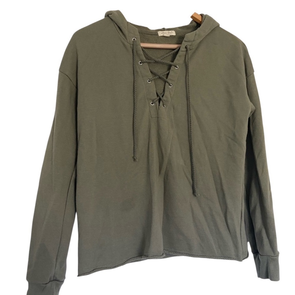 Ultra Flirt Long‎ Sleeve Hooded Lace Up V Neck Sweatshirt L